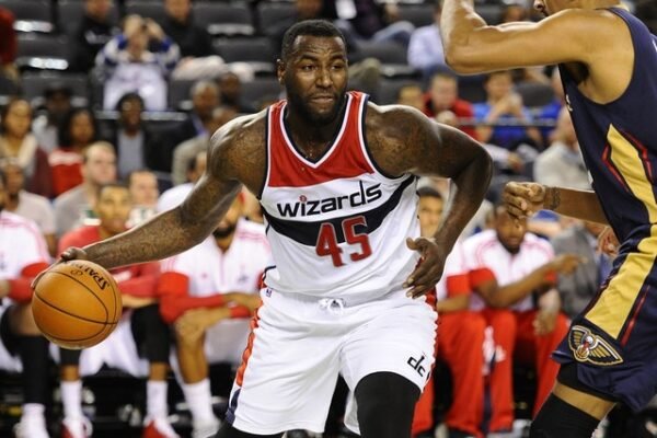 MATCH WORN OR ISSUED SHIRT AND SIGNED DE JUAN BLAIR WASHINGTON WIZARDS  SEASON 2015/16