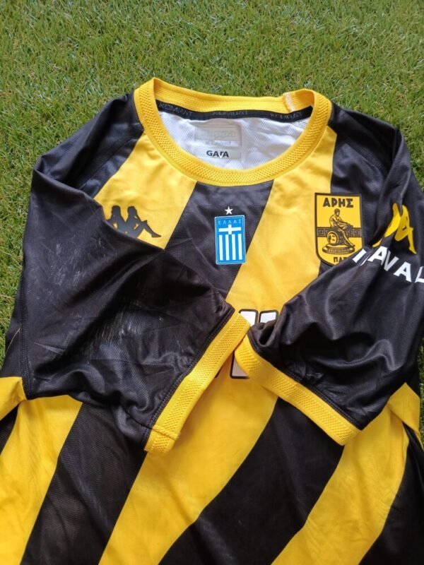 MATCH WORN SHIRT DIRTY AND UNWASHED LOREN MORON ARIS – ATROMITOS 1-0 (13/04/25) SUPER LEAGUE - Image 5