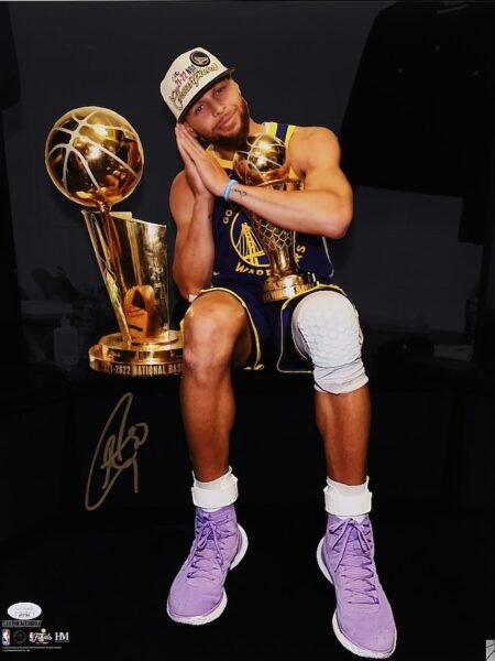 COLLECTABLE PHOTO FRAMED 30*20cm SIGNED BY THE GOAT -4X NBA CHAMPION  - 1X NBA FINALS MVP -2X NBA MVP -12X ALL STAR AND FUTURE HALL OF FAMER  STEPH CURRY  COA JSA