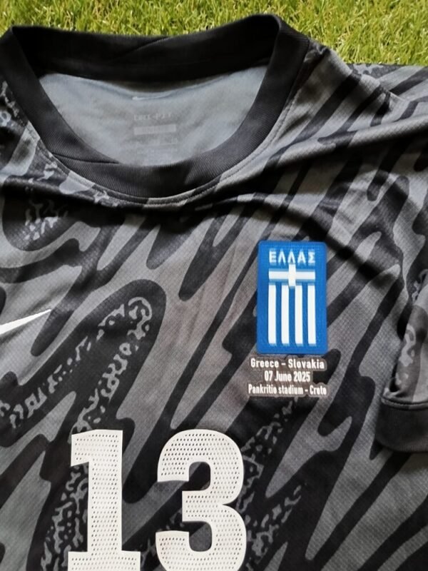 COLLECTIBLE MATCH WORN SHIRT UNWASHED AND SIGNED OF THE MVP OF THE GAME  CHRISTOS MANDAS GREECE – SLOVAKIA 4-1 (07/06/25) INTERNATIONAL FRIENDLY  HIS 1st APPEARANCE WITH NATIONAL TEAM - Image 8