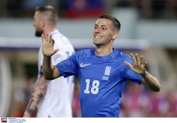 MATCH ISSUED SHIRT AND SIGNED OF THE GOAL SCORER  GIANNIS KONSTANTELIAS GREECE – SLOVAKIA 4-1 (07/06/25) INTERNATIONAL FRIENDLY