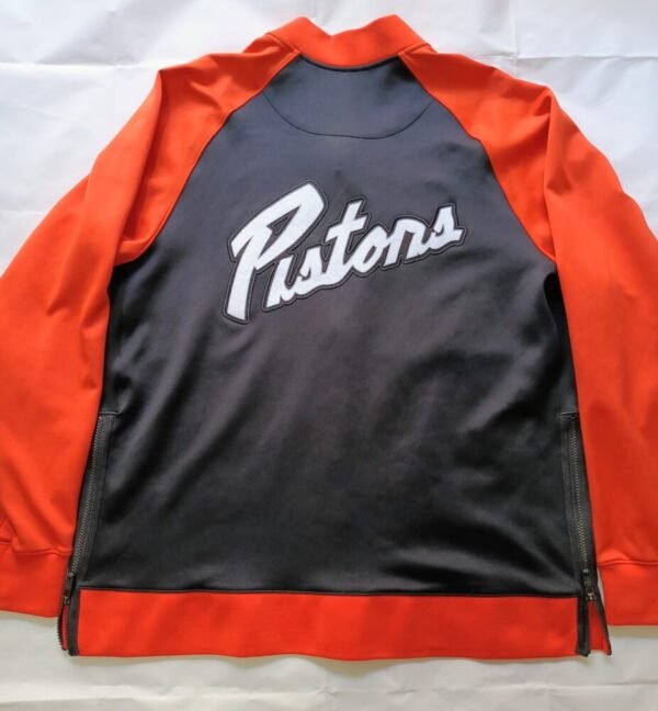 GAME ISSUED WARM-UP SET LINDY WATERS III  DETROIT PISTONS SEASON 2024/25  COA NBA - Image 2
