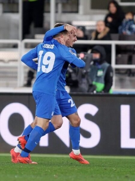 COLLECTABLE MATCH  ISSUED SHIRT AND SIGNED  OF THE GOAL SCORER CHRISTOS TZOLIS FINLAND - GREECE 0-2 (17/11/24) NATIONS LEAGUE