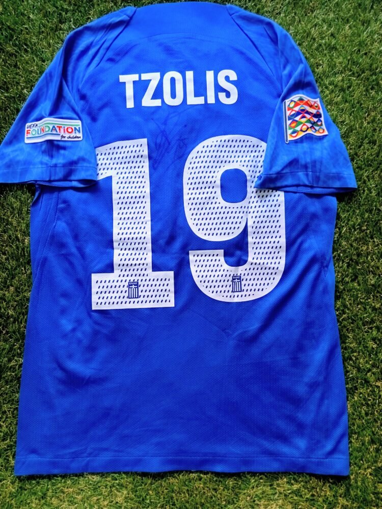 COLLECTABLE MATCH ISSUED SHIRT AND SIGNED OF THE GOAL SCORER CHRISTOS TZOLIS FINLAND – GREECE 0-2 (17/11/24) NATIONS LEAGUE - Image 2