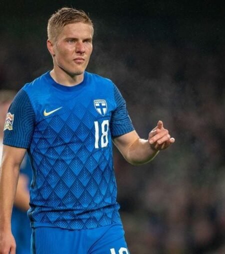 MATCH WORN OR ISSUED SHIRT  JERE URONEN NATIONAL FINLAND TEAM QUAL. WORLD CUP 26