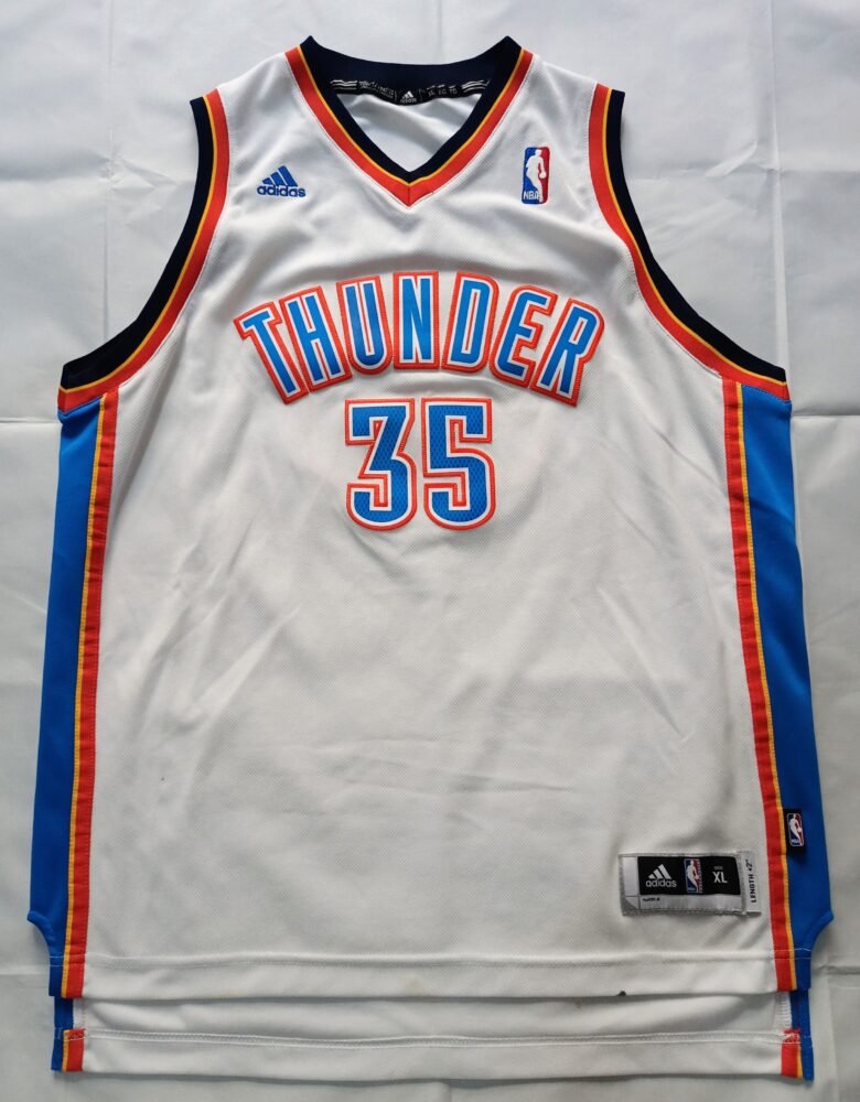 COLLECTABLE OFFICIAL ADIDAS SHIRT OKLAHOMA THUNDER SIGNED BY THE NBA STAR KEVIN DURANT - Image 5