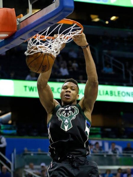 COLLECTABLE AUTOGRAPH BY THE 2X NBA MVP, 1X FINALS MVP GIANNI ANTETOKOUNMPO FRAMED 33*23cm