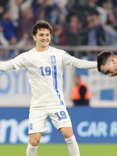 COLLECTABLE MATCH WORN AND SIGNED SHIRT OF THE GOAL SCORER AND MVP OF THE GAME  KONSTANTINOS KARETSAS GREECE - SCOTLAND 3-2 (15/11/25) QUALIFICATIONS WORLD CUP 26