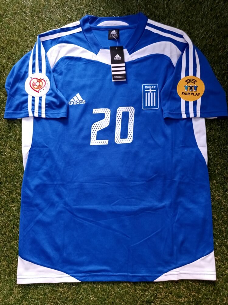 COLLECTABLE REPLICA SHIRT OF EURO 2004 SIGNED BY THE CAPTAIN AND EUROPEAN CHAMPION GIORGO KARAGKOUNI - Image 4
