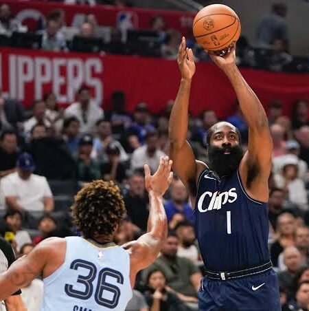 MATCH WORN PANT COLLECTABLE  OF THE STAR OF NBA AND FUTURE HALL OF FAMER   JAMES HARDEN LOS ANGELES CLIPPERS SEASON 2023/24 COA NBA