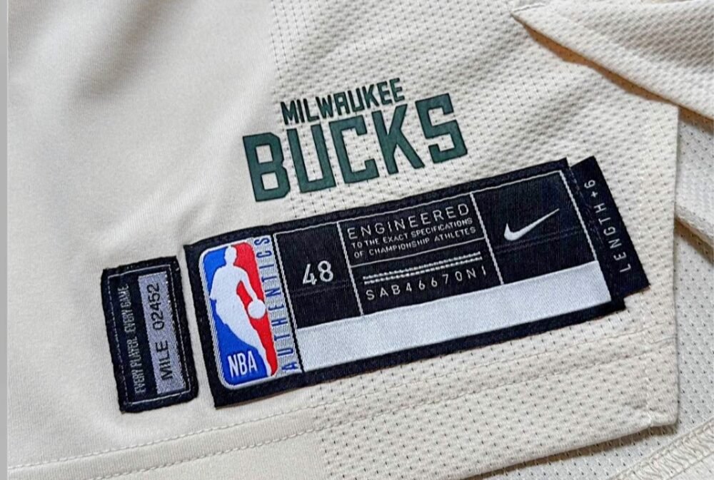 COLLECTABLE MATCH ISSUED SHIRT FRAMED 61cm X 81cm AND SIGNED BY THE 2X NBA MVP, 1X FINALS MVP GIANNI ANTETOKOUNMPO HOUSTON ROCKETS – MILWAUKEE BUCKS 120-116 ( 03/08/20) COA GREY FLANNEL AND LOA JSA - Image 6