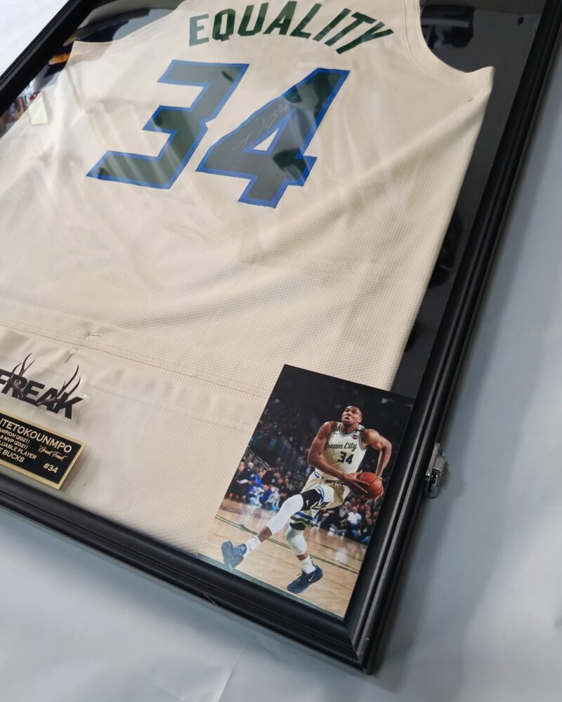 COLLECTABLE MATCH ISSUED SHIRT FRAMED 61cm X 81cm AND SIGNED BY THE 2X NBA MVP, 1X FINALS MVP GIANNI ANTETOKOUNMPO HOUSTON ROCKETS – MILWAUKEE BUCKS 120-116 ( 03/08/20) COA GREY FLANNEL AND LOA JSA - Image 10