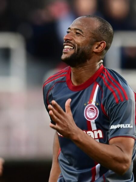 MATCH WORN SHIRT AND DIRTY AYUB EL KAABI OLYMPIAKOS F.C SEASON 2025/26 SUPER LEAGUE