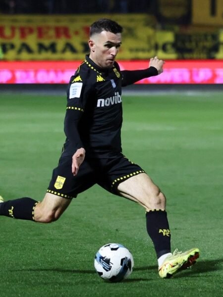 MATCH WORN SHIRT  GIANNIS GIANNIOTAS ARIS F.C SEASON 2025/26 SUPER LEAGUE