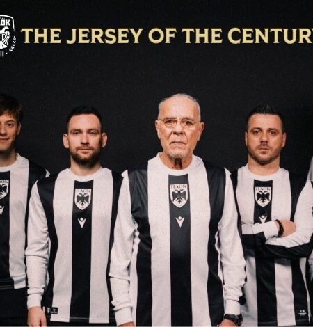 COLLECTABLE ANNIVERSARY JERSEY ( 1038-2026) PAOK F.C 100 YEARS FRAMED SIGNED BY ALL THE TEAM