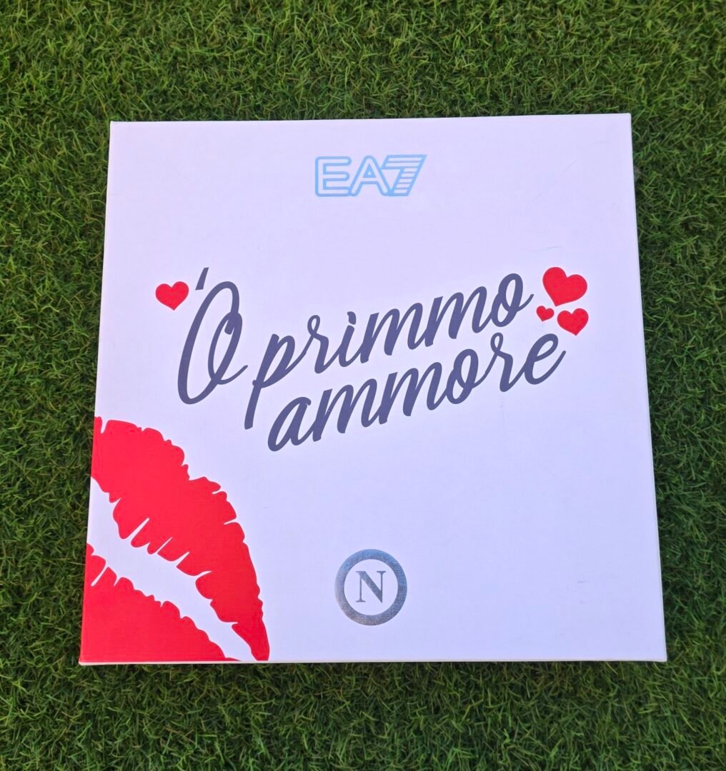 VICTOR OSIMHEN – NAPOLI – OFFICIAL VALENTINE’S DAY COLLECTOR JERSEY LIMITED EDITION – NUMBERED (681/3700) - Image 4