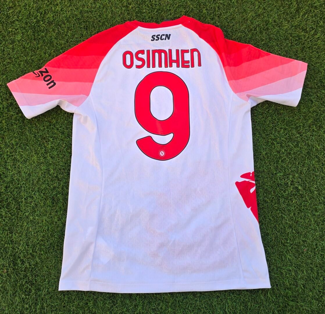 VICTOR OSIMHEN – NAPOLI – OFFICIAL VALENTINE’S DAY COLLECTOR JERSEY LIMITED EDITION – NUMBERED (681/3700) - Image 2