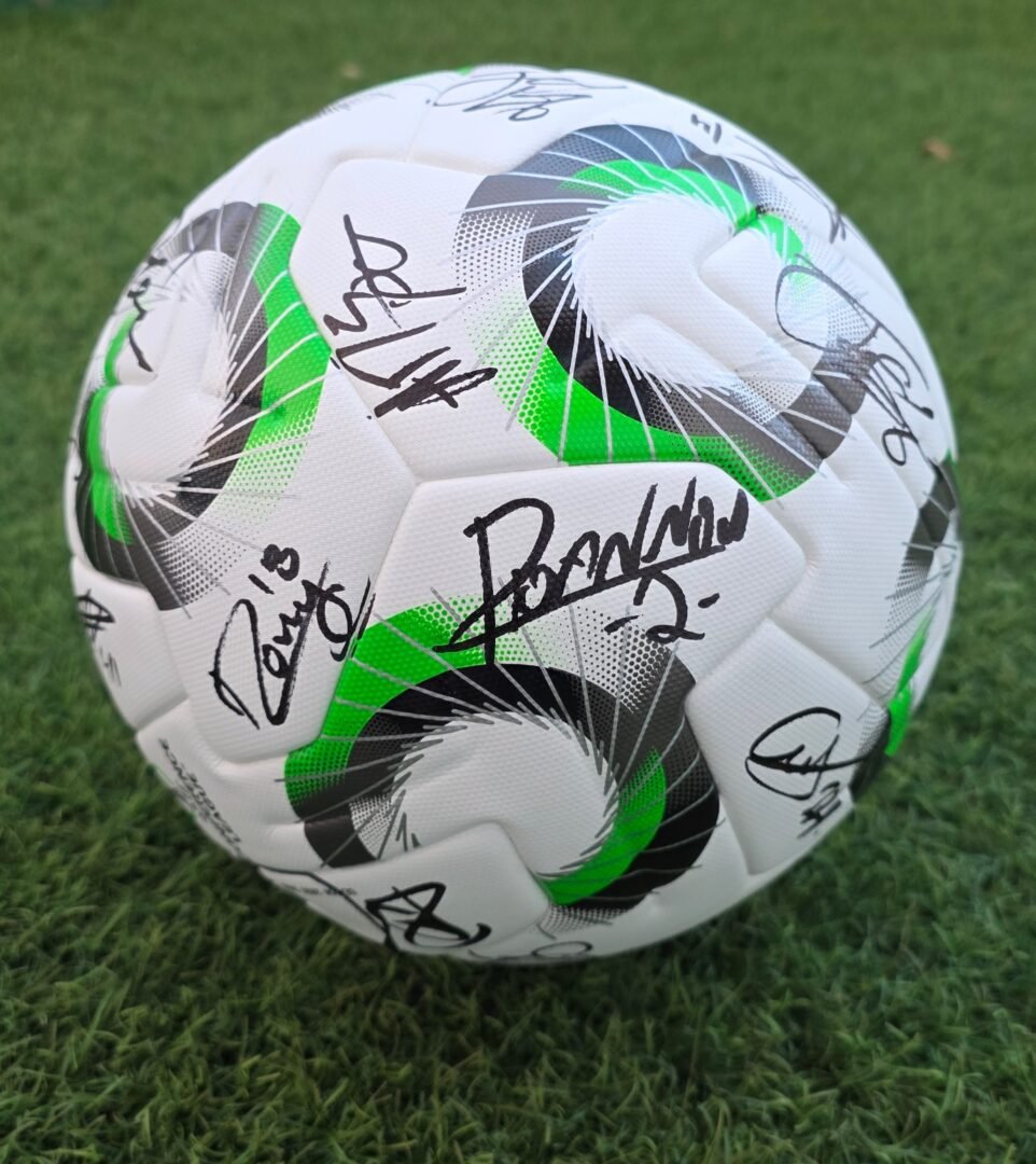 AEK LARNACA – MATCH USED CONFERENCE LEAGUE BALL SIGNED BY THE TEAM’S PLAYERS – SEASON 2025/2026 - Image 4