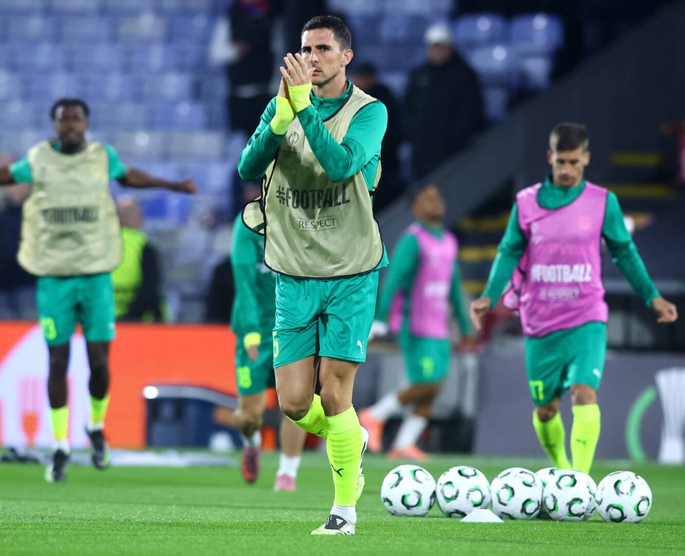 AEK LARNACA – MATCH USED CONFERENCE LEAGUE BALL SIGNED BY THE TEAM’S PLAYERS – SEASON 2025/2026 - Image 6