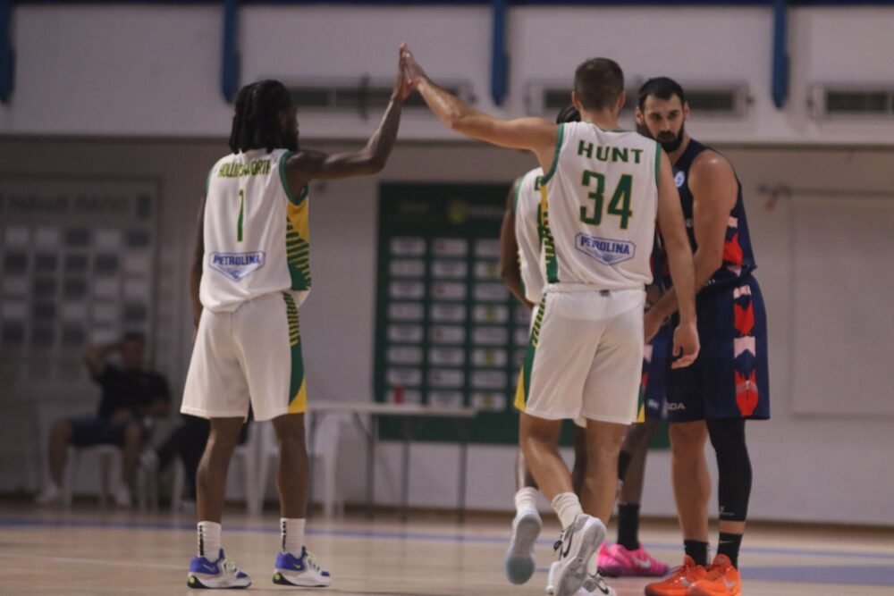 AEK LARNACA (BASKETBALL) – OFFICIAL JERSEY SIGNED BY ALL THE TEAM – SEASON 2025/2026 - Image 4