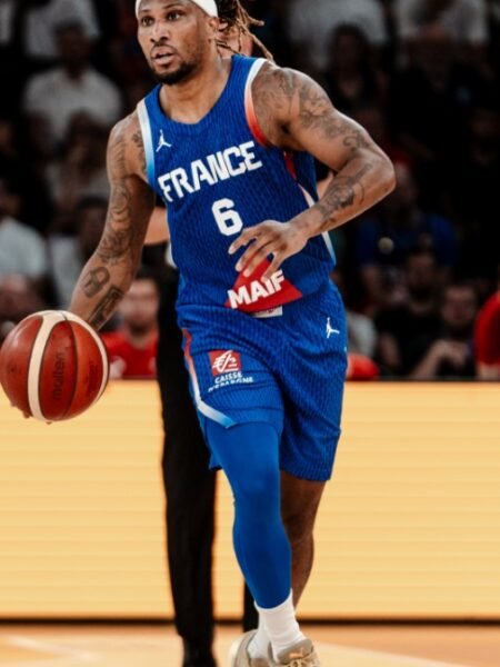 ANDREW ALBICY - FRANCE NATIONAL TEAM - SIGNED FRAMED DISPLAY