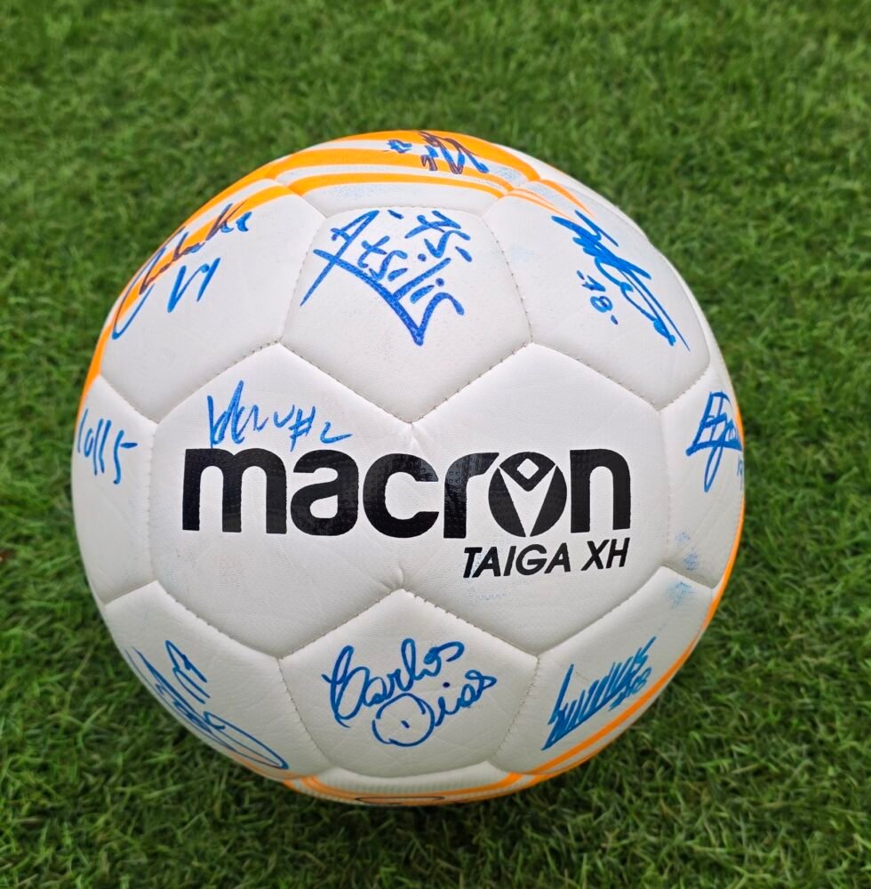 APOEL – MACRON BALL SIGNED BY TEAM PLAYERS – SEASON 2022/2023 - Image 2