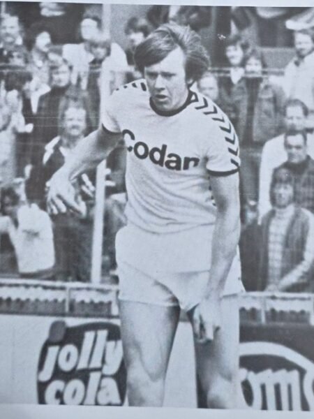 APOEL - MATCH PROGRAMME 1903 PROFFERNE VS APOEL (6-0, 15/08/1979) - UEFA CUP WINNERS’ CUP - SIGNED BY APOEL PLAYERS