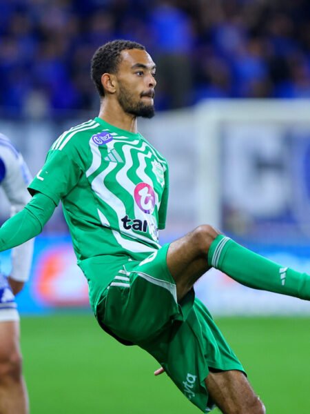 ARIS LIMASSOL - MATCH USED AND TEAM SIGNED BALL - STOIXIMAN CYPRUS LEAGUE - SEASON 2025/2026