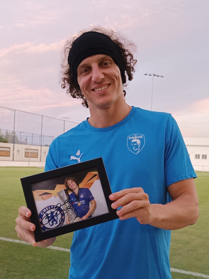 DAVID LUIZ – CHELSEA – SIGNED FRAME - Image 2