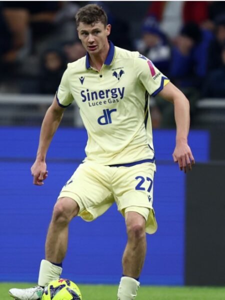 PAWEL DAWIDOWICZ - HELLAS VERONA - COLLECTOR JERSEY FOR 1984/1985 TITLE - NUMBERED 1234/1985