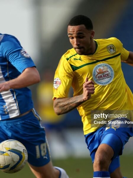 TOM EASTMAN - COLCHESTER UNITED - MATCH WORN JERSEY - SKY BET FOOTBALL LEAGUE 1 - SEASON 2013/2014