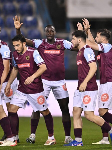 ENOSIS NEON PARALIMNIOU - MATCH USED AND TEAM SIGNED BALL - STOIXIMAN CYPRUS LEAGUE - SEASON 2025/2026