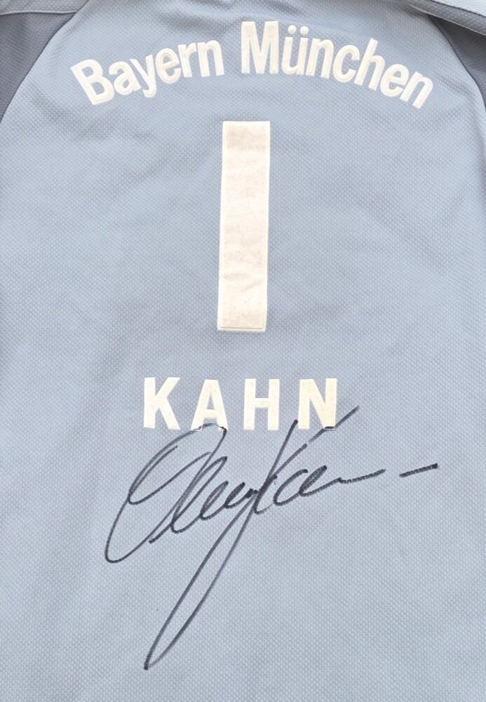 OLIVER KAHN – FC BAYERN MUNICH – OFFICIAL SIGNED JERSEY – SEASON 2001/2002 - Image 4