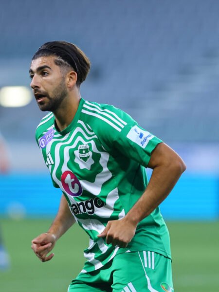 ANDRONIKOS KAKOULLIS - ARIS LIMASSOL - OFFICIAL SIGNED JERSEY - SEASON 2025/2026