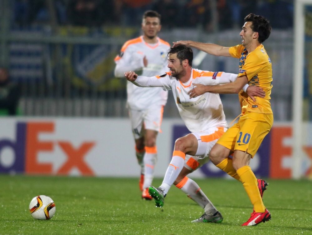 MANU LANZAROTE – ASTERAS TRIPOLIS – MATCH-WORN AND SIGNED JERSEY – EUROPA LEAGUE – SEASON 2015/2016 - Image 4