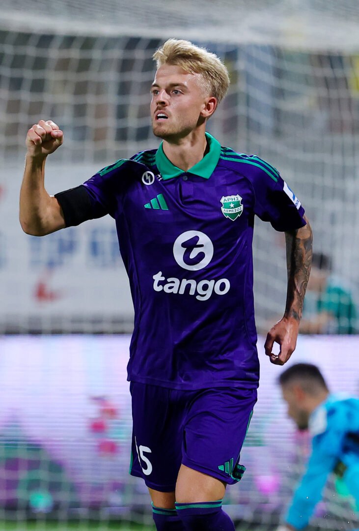 ROSS MCCAUSLAND – ARIS LIMASSOL – MATCH WORN AND SIGNED JERSEY – STOIXIMAN CYPRUS LEAGUE – SEASON 2025/2026
