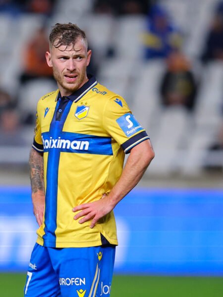 MAX MEYER - APOEL - MATCH WORN AND SIGNED JERSEY - STOIXIMAN CYPRUS LEAGUE - SEASON 2025/2026
