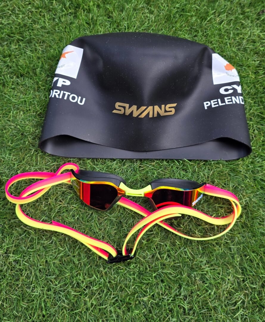 KAROLINA PELENDRITOU – CYPRUS NATIONAL TEAM – MATCH USED SWIMMING CAP AND GOGGLES – PARIS 2024 PARALYMPIC GAMES - Image 3