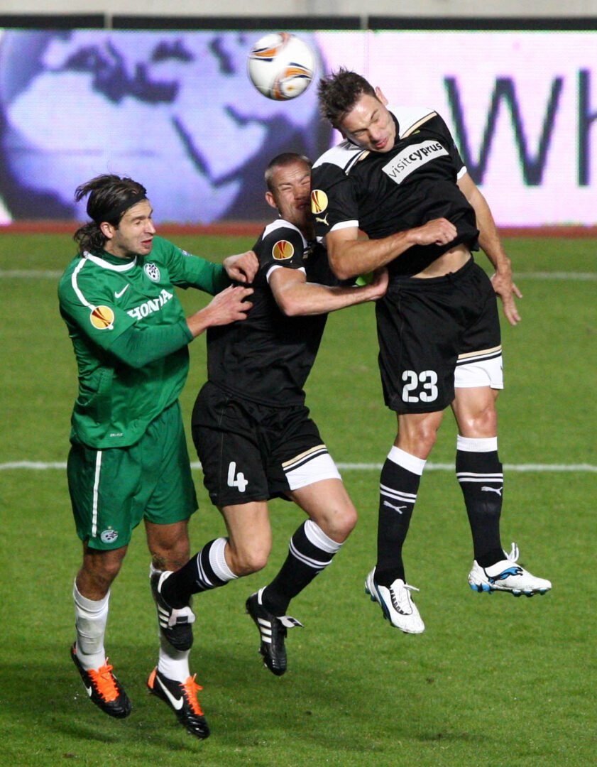 GORKA PINTADO – AEK LARNACA – MATCH WORN JERSEY – MACCABI HAIFA VS AEK (2-1, 1/12/2011) – UEFA EUROPA LEAGUE GROUP STAGE – SEASON 2011/2012 – GOAL SCORER - Image 4