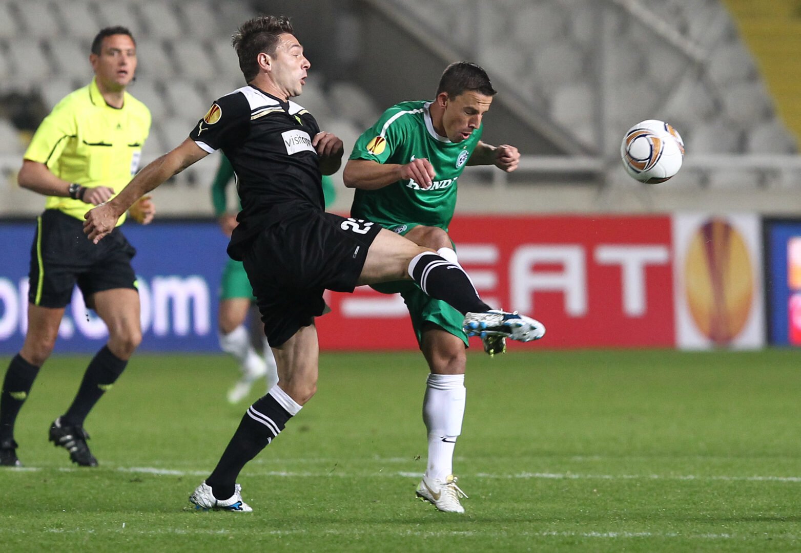 GORKA PINTADO – AEK LARNACA – MATCH WORN JERSEY – MACCABI HAIFA VS AEK (2-1, 1/12/2011) – UEFA EUROPA LEAGUE GROUP STAGE – SEASON 2011/2012 – GOAL SCORER - Image 5