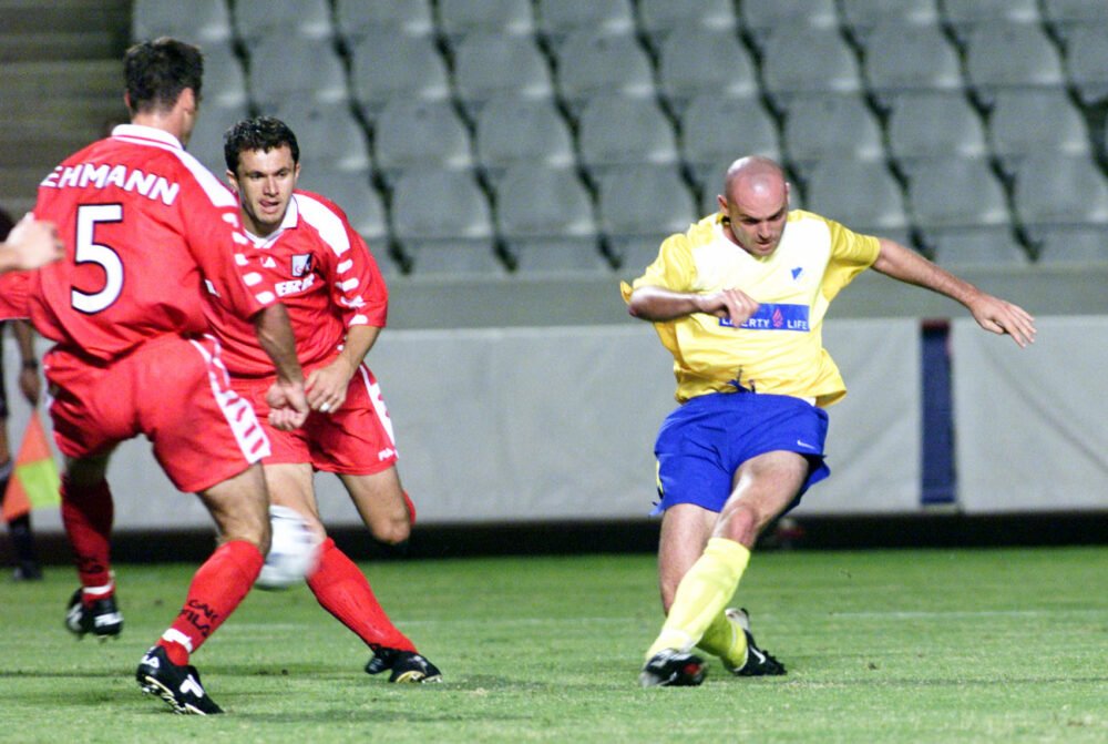 DIETER RAMUSCH – GRAZ AK – MATCH WORN JERSEY IN APOEL VS GRAZ AK (2-0, 19/09/2002) – UEFA CUP - Image 4