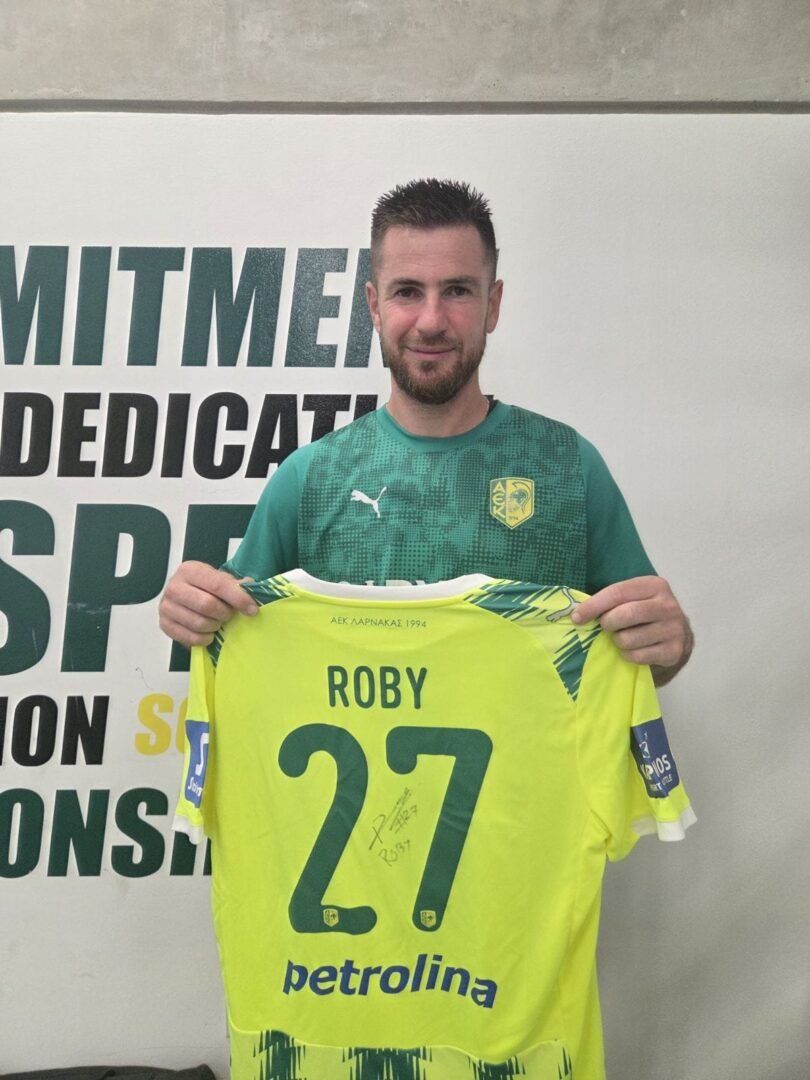 VALENTIN ROBERGE – AEK LARNACA – MATCH WORN JERSEY – STOIXIMAN CYPRUS LEAGUE – SEASON 2025/2026 - Image 2