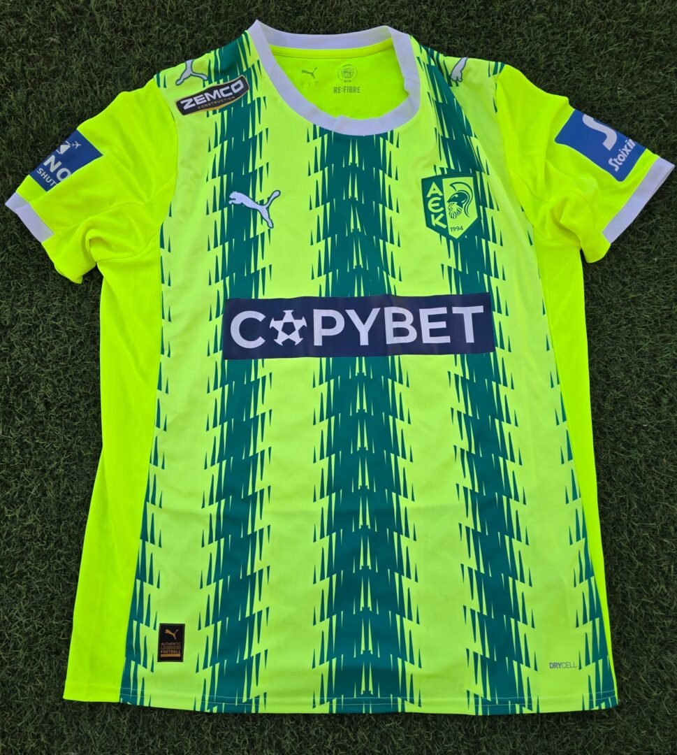 VALENTIN ROBERGE – AEK LARNACA – MATCH WORN JERSEY – STOIXIMAN CYPRUS LEAGUE – SEASON 2025/2026 - Image 4