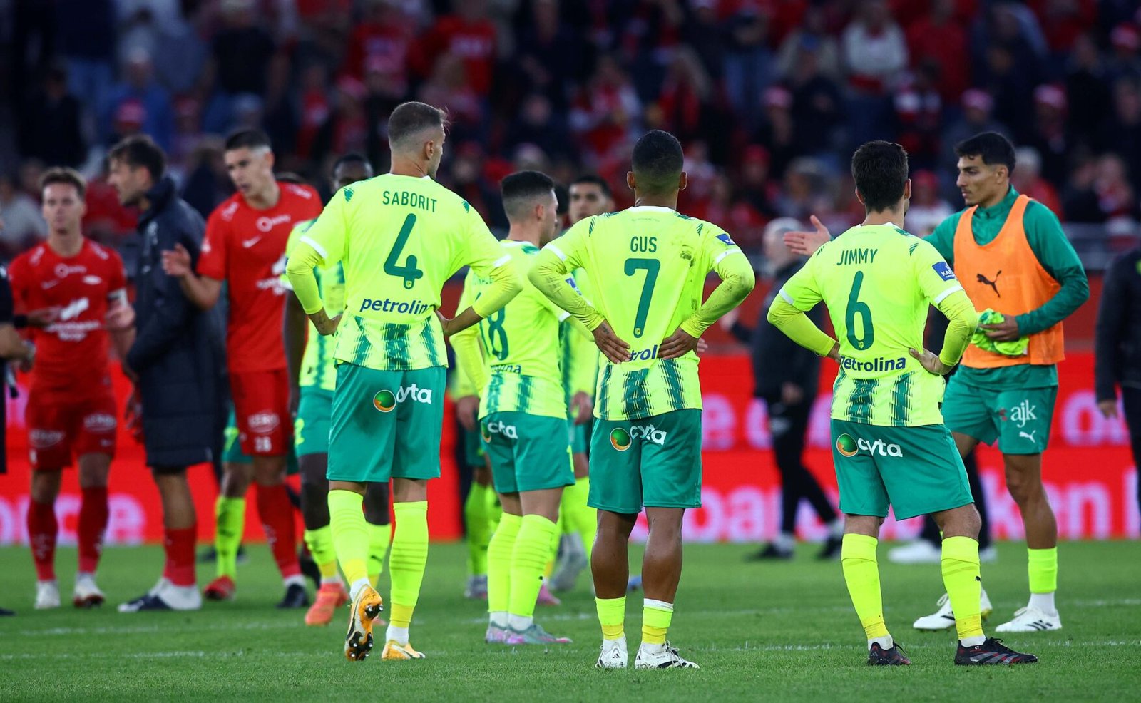 ENRIC SABORIT – AEK LARNACA – MATCH WORN OR ISSUED JERSEY – BRANN VS AEK LARNACA (2-1, 21/8/2025) – EUROPA LEAGUE QUALIFIERS – SEASON 2025/2026 - Image 5