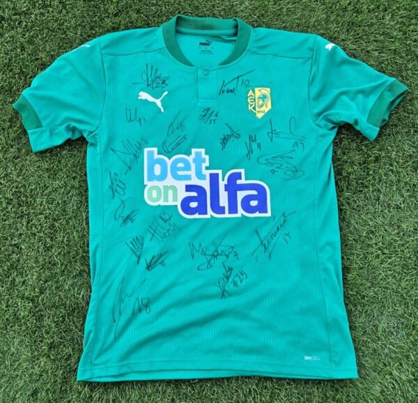 AEK Larnaca – OFFICIAL AND SIGNED JERSEY BY THE ENTIRE TEAM – SEASON 2020/2021 - Image 2