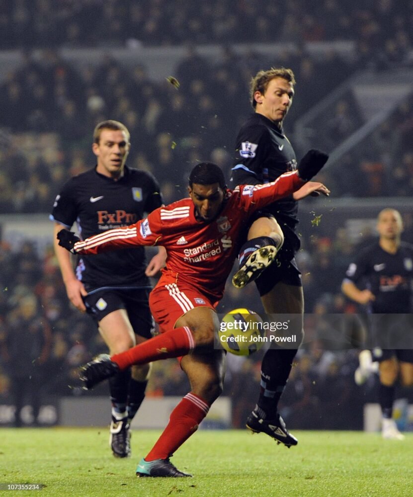 RYAN BABEL – LIVERPOOL – MATCH-ISSUED AND SIGNED JERSEY – PREMIER LEAGUE – SEASON 2010/2011 - Image 6