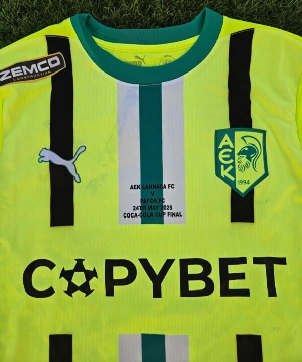 Yerson Chacón – AEK Larnaca – MATCH WORN OR MATCH ISSUED JERSEY FOR THE CYPRUS CUP FINAL (AEK vs Pafos, 24/5/2025) – SIGNED - Image 4