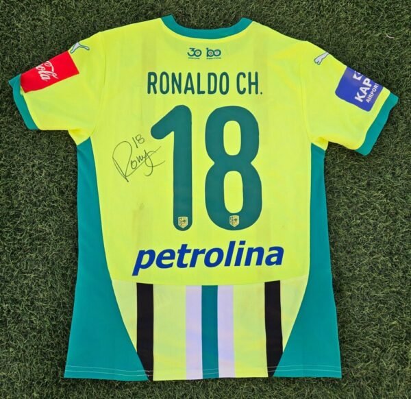 Yerson Chacón – AEK Larnaca – MATCH WORN OR MATCH ISSUED JERSEY FOR THE CYPRUS CUP FINAL (AEK vs Pafos, 24/5/2025) – SIGNED - Image 2