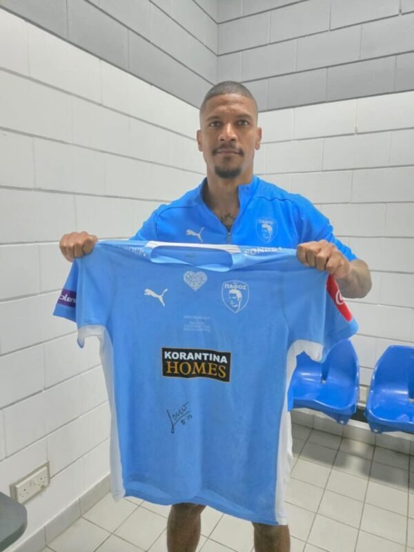 Jairo – Pafos FC – MATCH WORN CAPTAIN’S JERSEY IN THE CYPRUS CUP FINAL (AEK vs Pafos, 24/5/2025) – SIGNED – THE LAST WORN JERSEY OF JAIRO WITH THE TEAM - Image 2