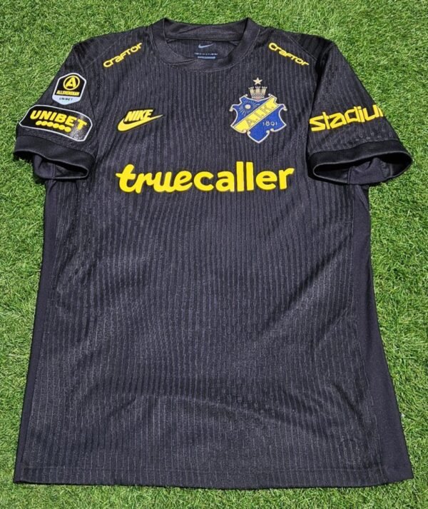 Andronikos Kakoullis – AIK – MATCH WORN AND SIGNED JERSEY IN THE MATCH AIK vs Djurgården (1-1, 4/5/2025) – ALLSVENSKAN - Image 3